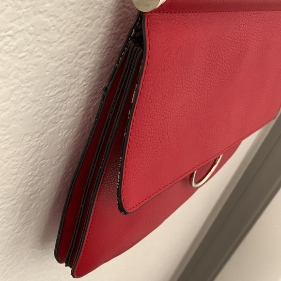 Carlos by Carlos Santana Crossbody Bag - Picture 6 of 16